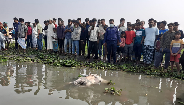 ডাকাতিয়া থেকে বৃদ্ধের অর্ধগলিত মরদেহ উদ্ধার