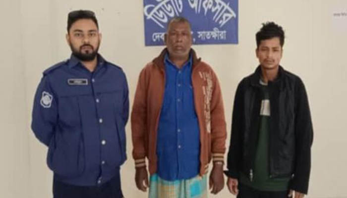 দেবহাটায় গাঁজা ও ট্যাপেন্টাডল ট্যাবলেটসহ আটক ২