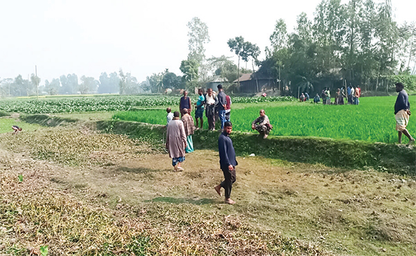 আ.লীগ নেতার দখলে থাকা ১১ বিঘা জমি ২০ বছর পর উদ্ধার