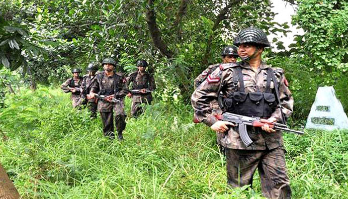 সীমান্তে শৃঙ্খলা ফেরাতে বিজিবির জন্য সাউন্ড গ্রেনেড-টিয়ারশেল ক্রয়