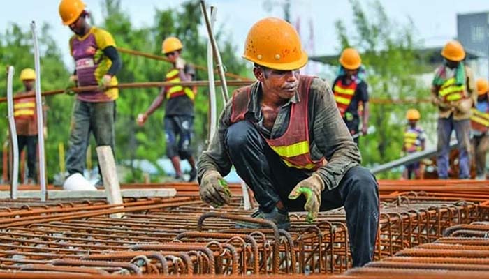 প্রবাসী শ্রমিকদের সৌদি যেতে টিকার বাধ্যবাধকতা নেই