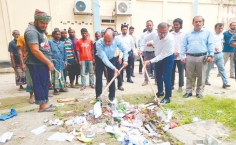 রমেক হাসপাতাল পরিদর্শনসহ পরিচ্ছন্নতা শুরু করেছে  