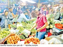 সবজিতে স্বস্তি, ফের দাম বাড়ছে পেঁয়াজের  