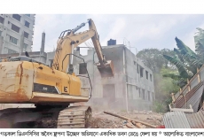 মোহাম্মদপুরে খাল উদ্ধারে ভবন ভাঙছে ডিএনসিসি  